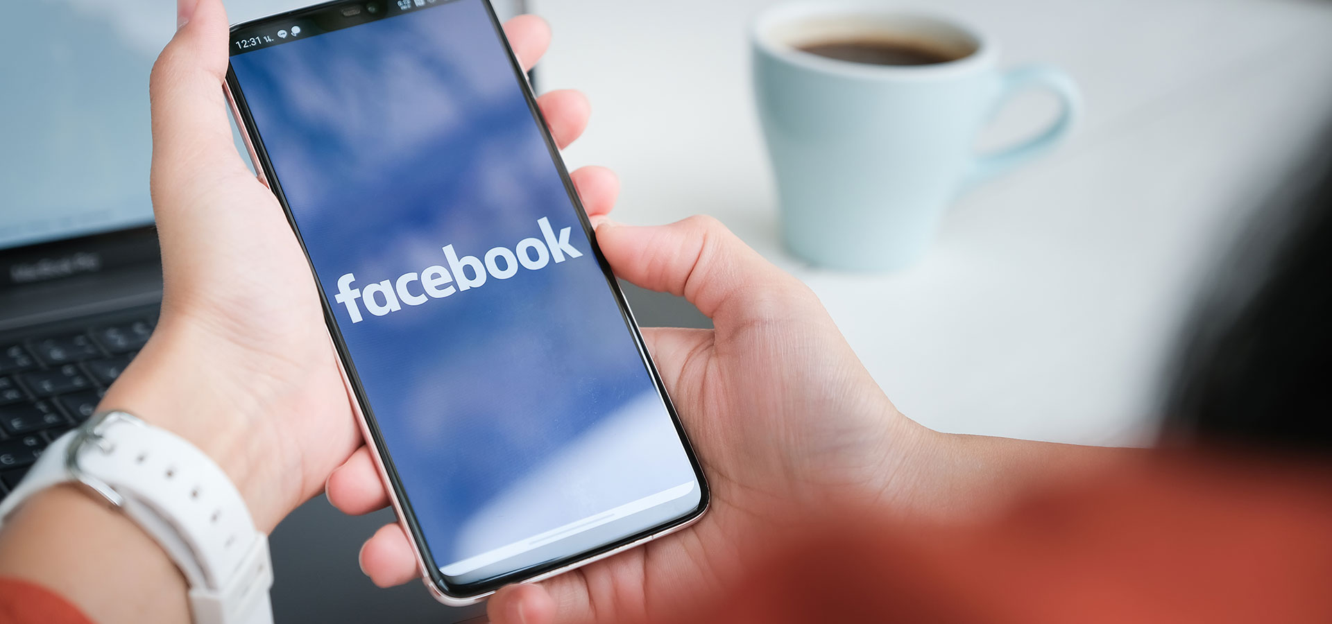 La prédation des plateformes comme Facebook détruit le travail des journalistes